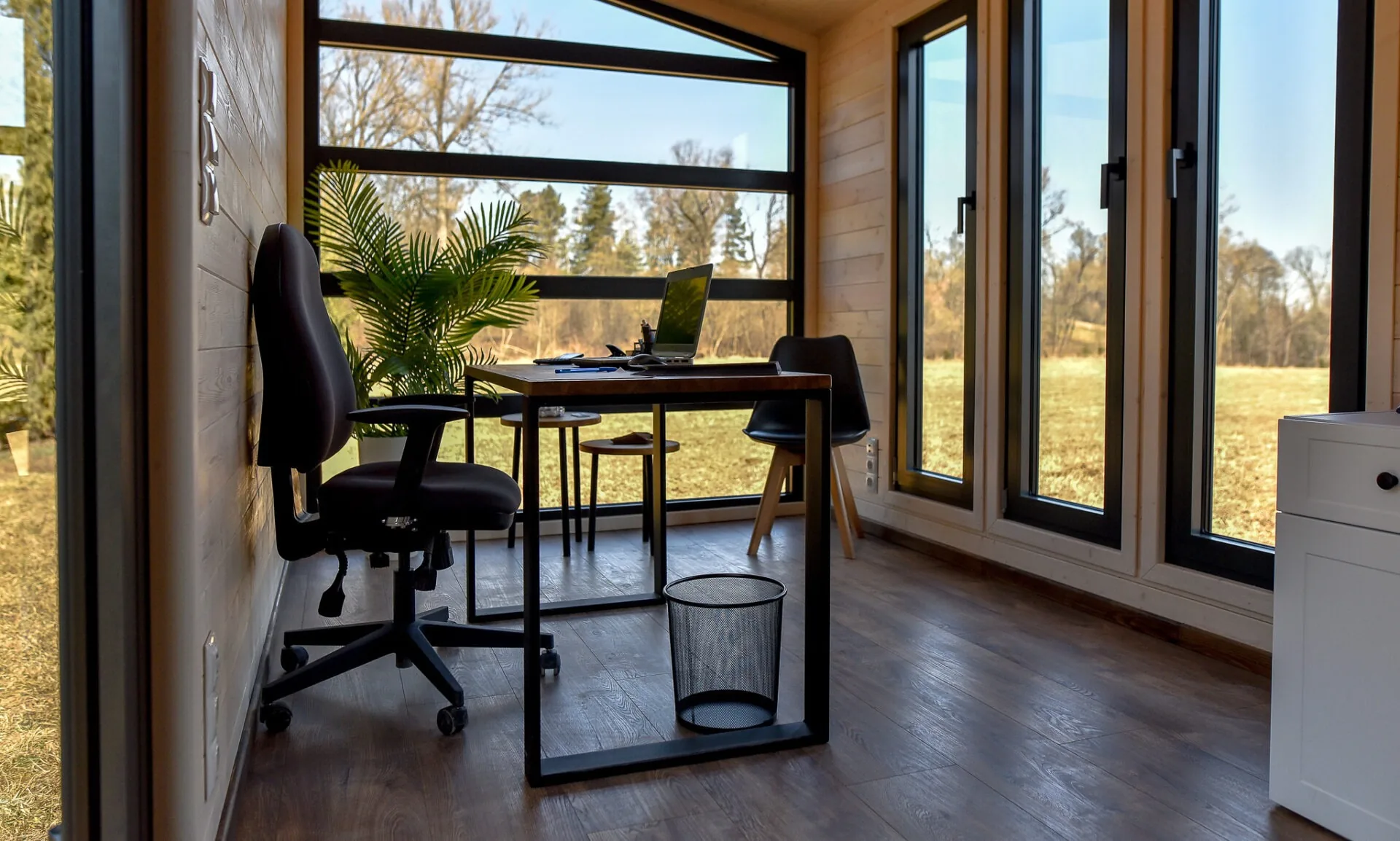LEOLOFT STUDIO OFFICE innen